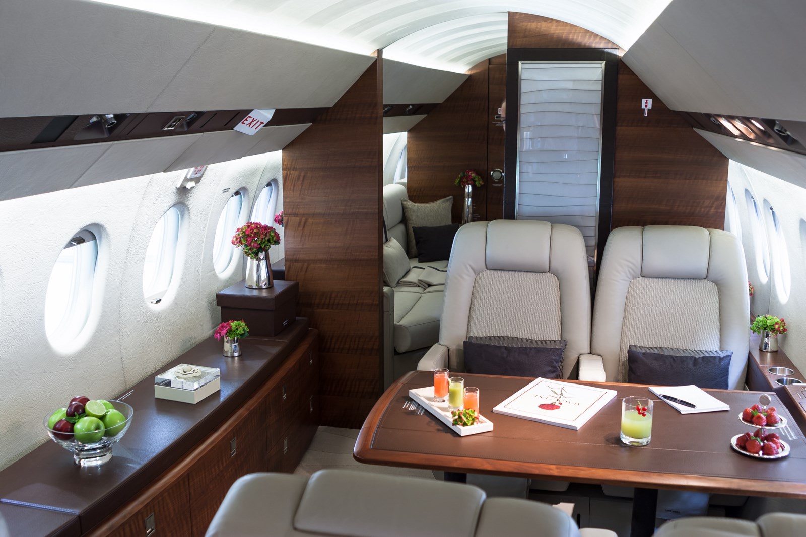 jet business aviation Dassault Falcon 900 DX